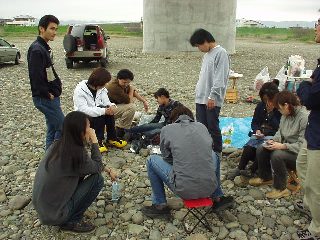 030412_11.jpg(28799 byte)