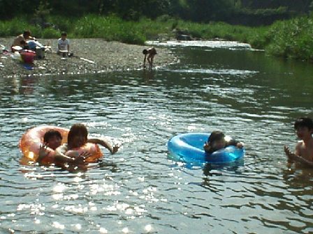 030802_70.jpg(47663 byte)